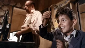دانلود فیلم سینما پارادیزو با دوبله فارسی Cinema Paradiso 1988