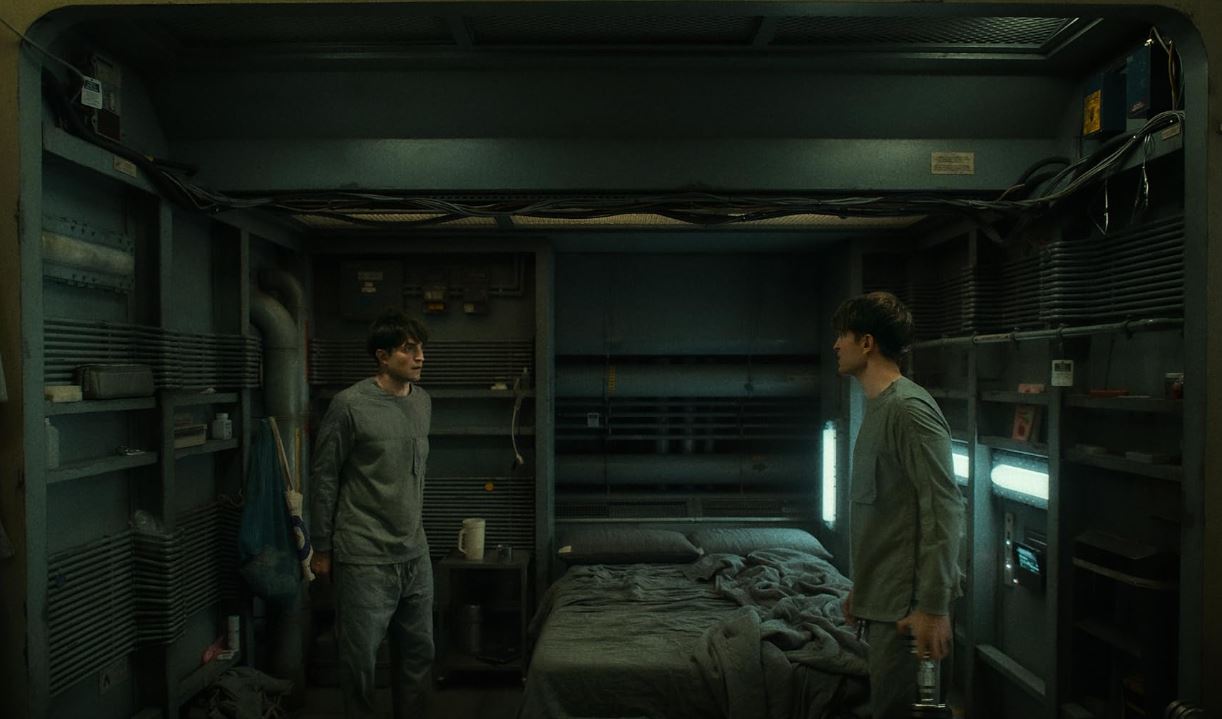 نقد و بررسی فیلم میکی 17 Mickey 17 2025